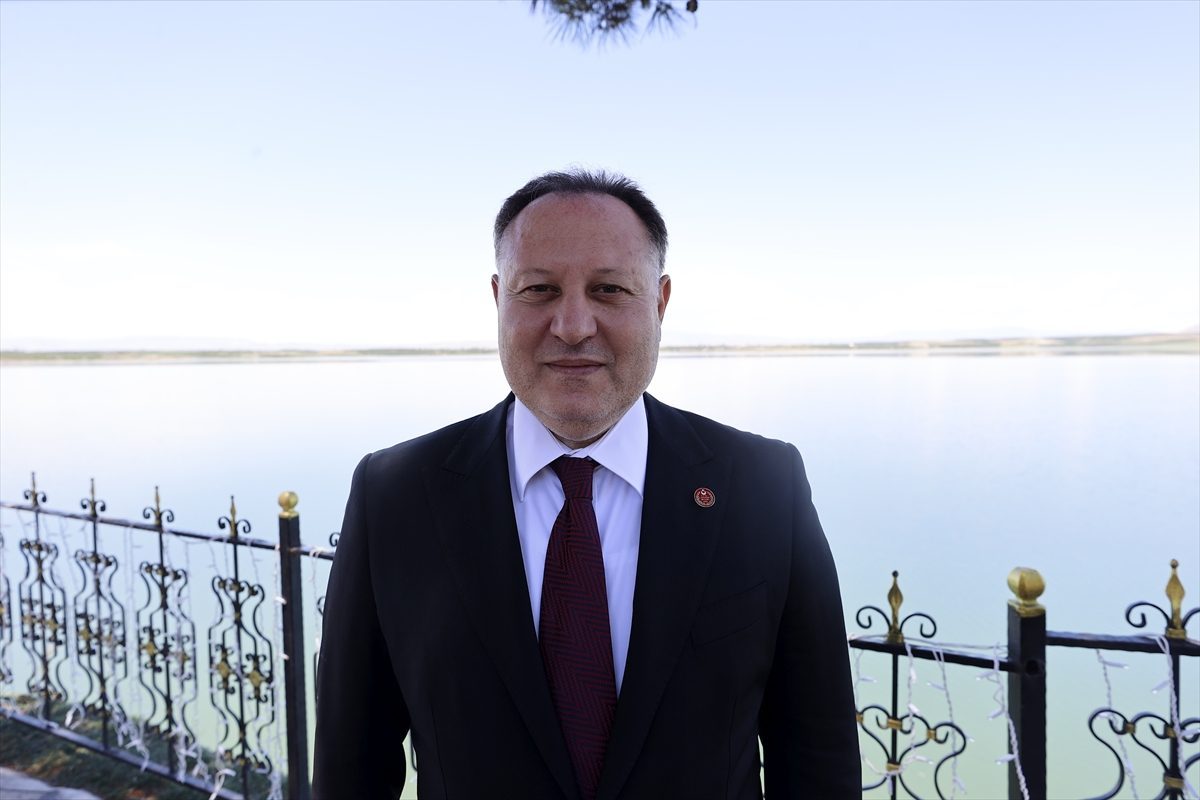 KKTC Cumhuriyet Meclisi Başkanı Öztürkler’den Türk ordusuna övgü: