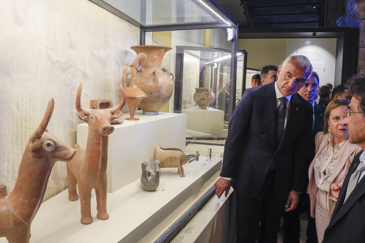 Kolezyum’da “Troya ve Roma: Antik Akdeniz Mitleri, Efsaneleri, Hikayeleri” sergisi açıldı