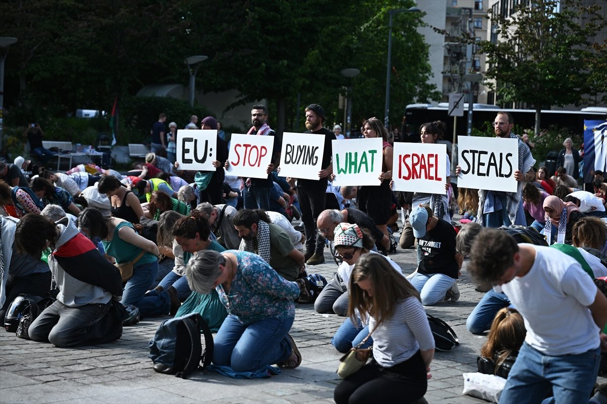 Küresel Sumud Filosu aktivistlerinden Brüksel’de AB protestosu