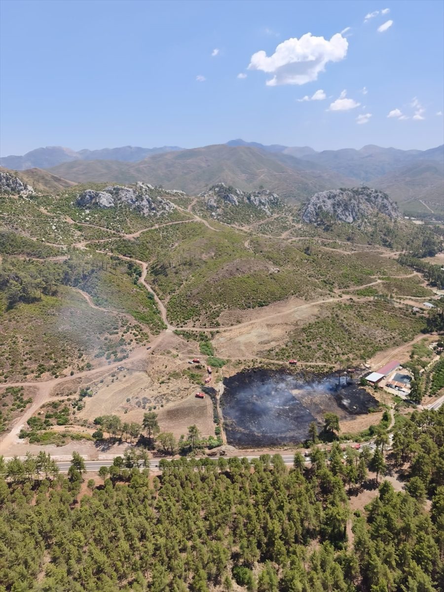 Marmaris’te ormanlık ve ekili tarım arazisinde çıkan yangın söndürüldü