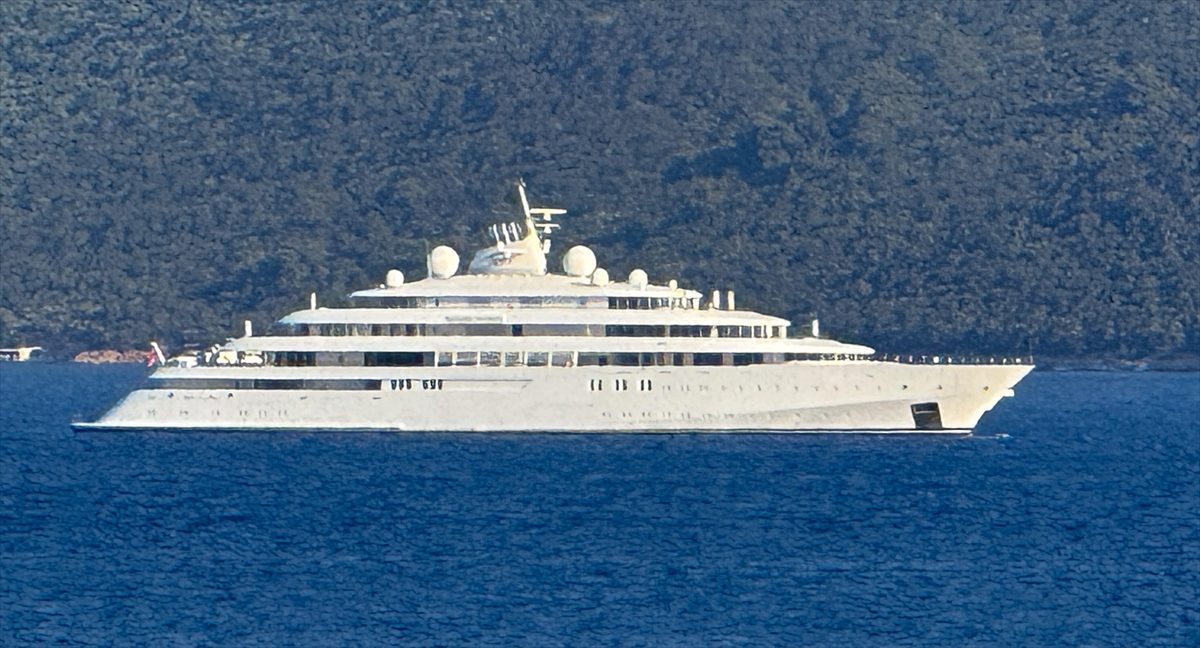 Mega yat “Golden Odyssey” Bodrum açıklarına demirledi