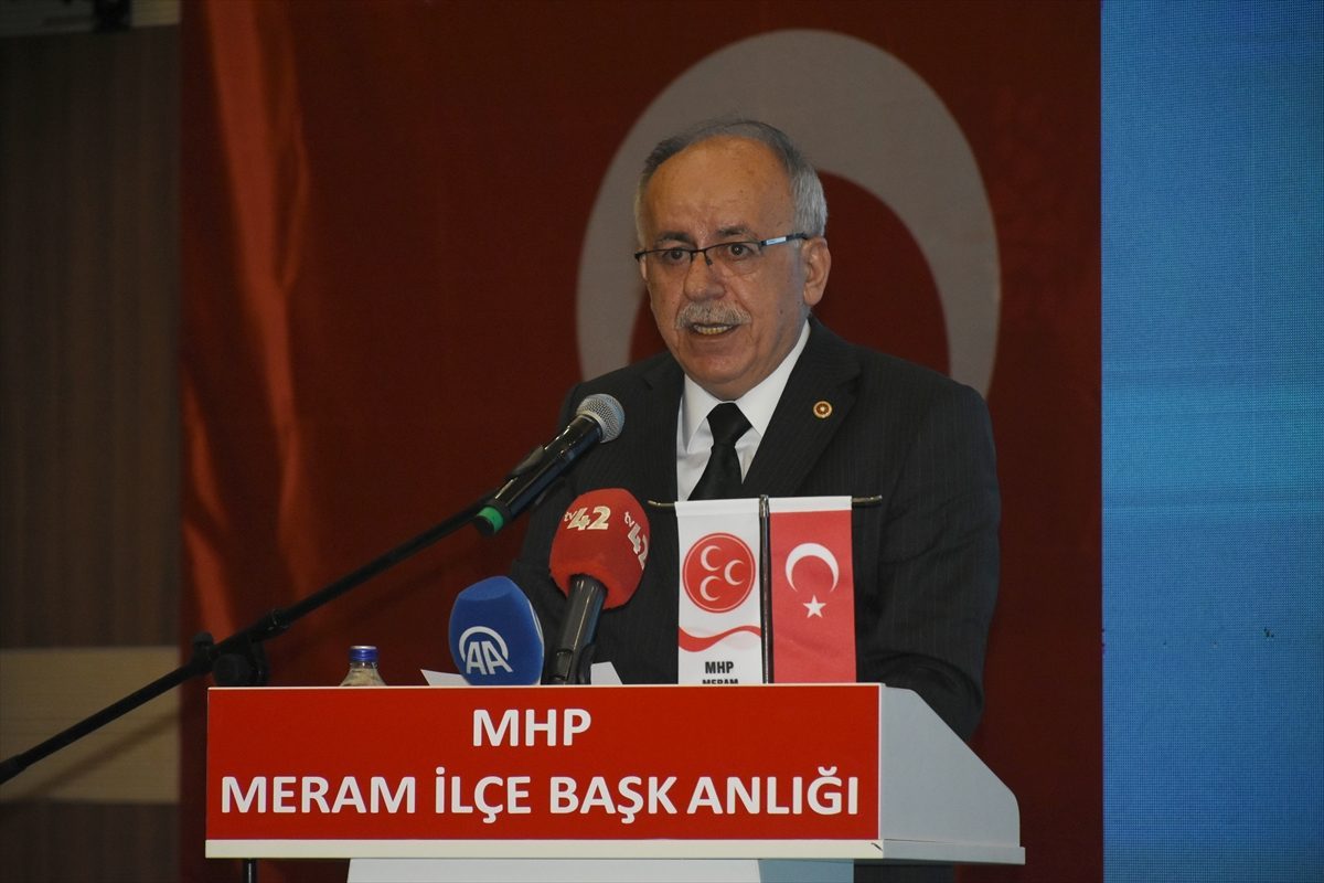 MHP Genel Başkan Yardımcısı Mustafa Kalaycı, partisinin Meram İlçe Başkanlığı Kongresi’nde konuştu: