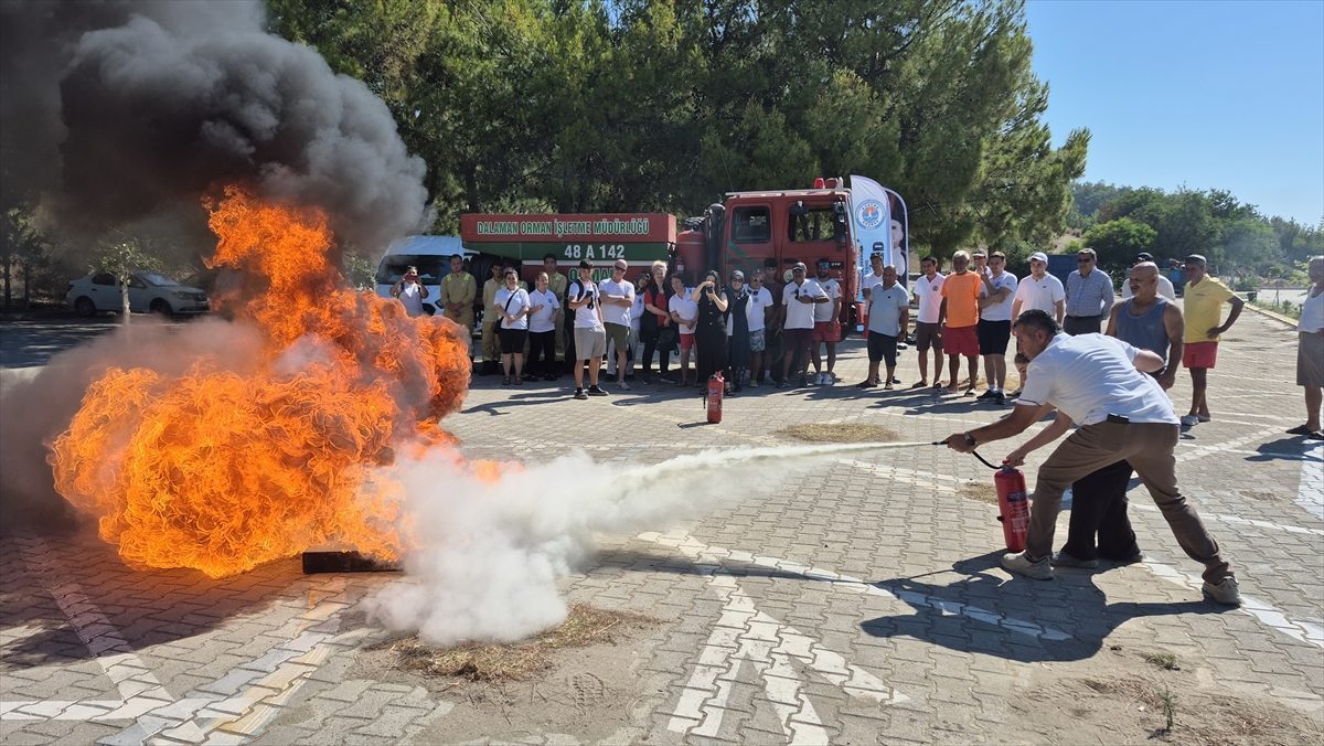 Muğla’da kum zambaklarıyla ünlü SARÇED Plajı’nda yangın tatbikatı yapıldı