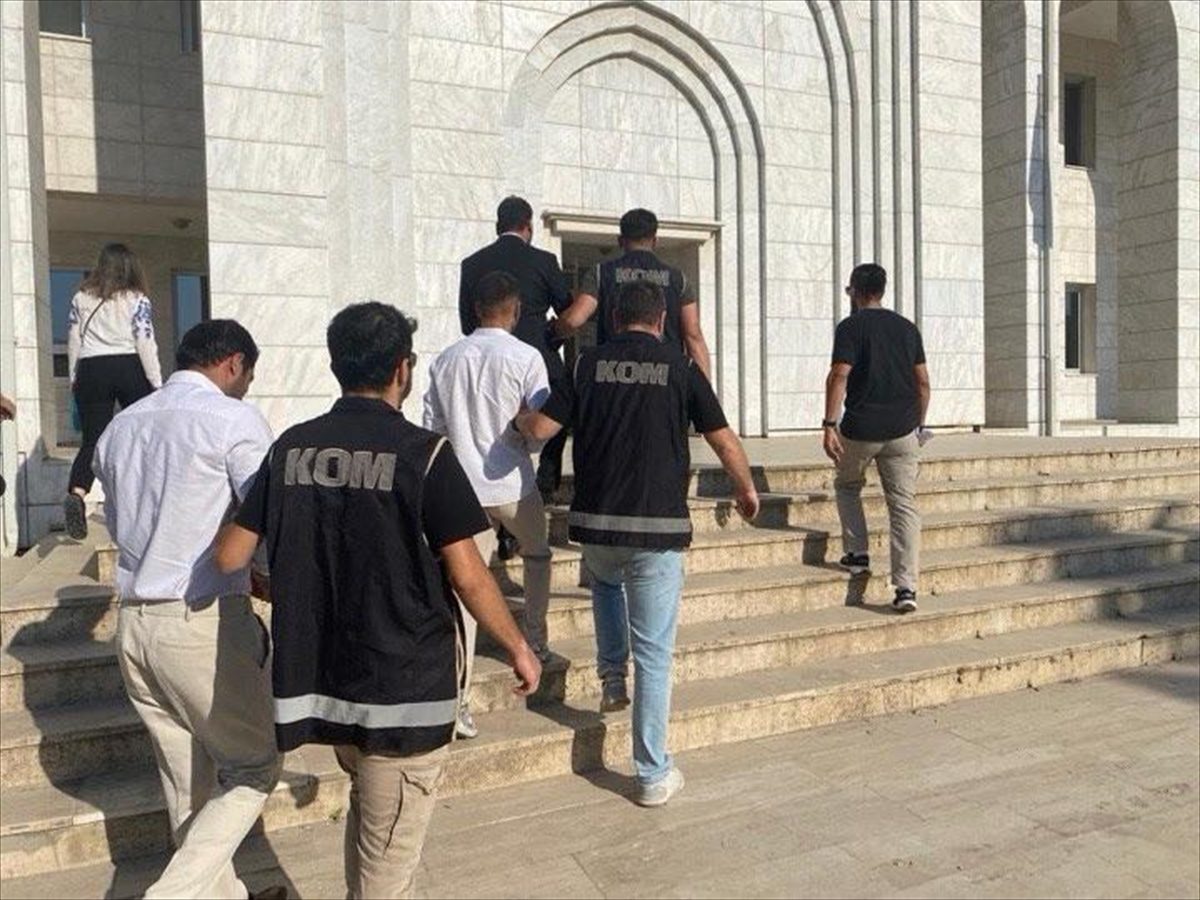 Muğla’da silah kaçakçılığı operasyonunda yakalanan 3 kişi tutuklandı