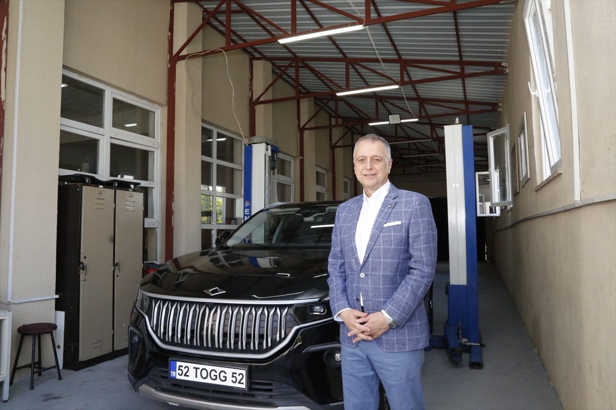 Ordu’da meslek lisesi öğrencileri TOGG üzerinde eğitim alıyor