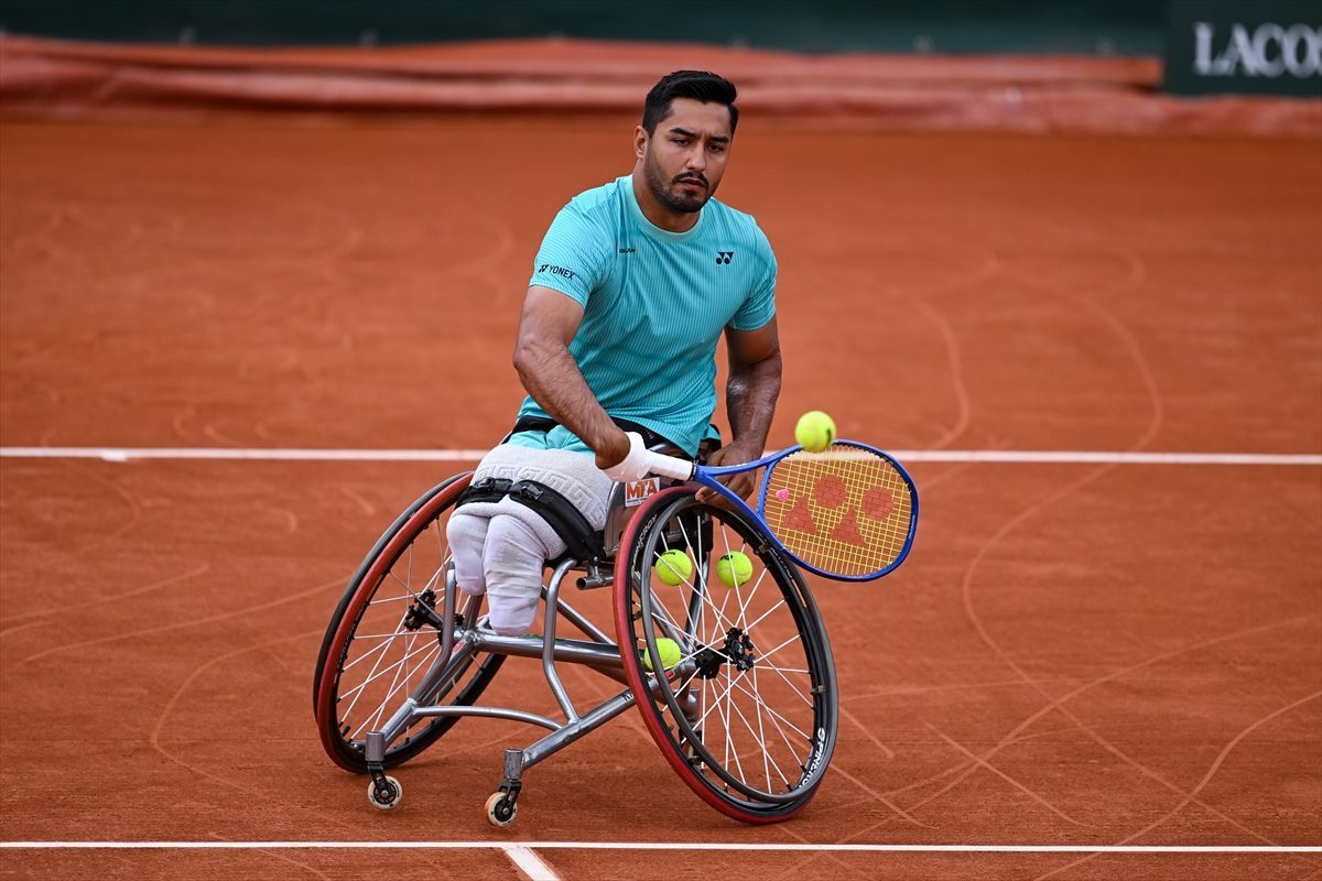 Para tenisçi Ahmet Kaplan, Fransa Açık’ta adını finale yazdırdı