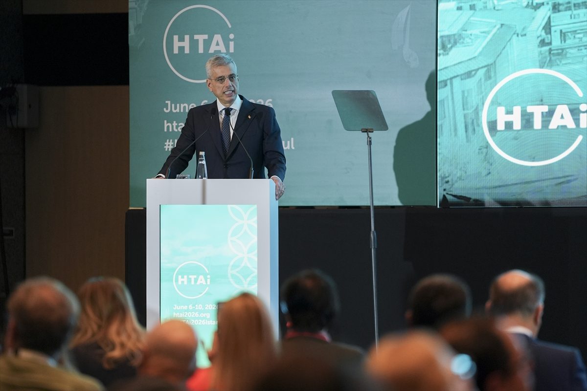 Sağlık Bakanı Memişoğlu, HTAİ Kongresi’nde konuştu: