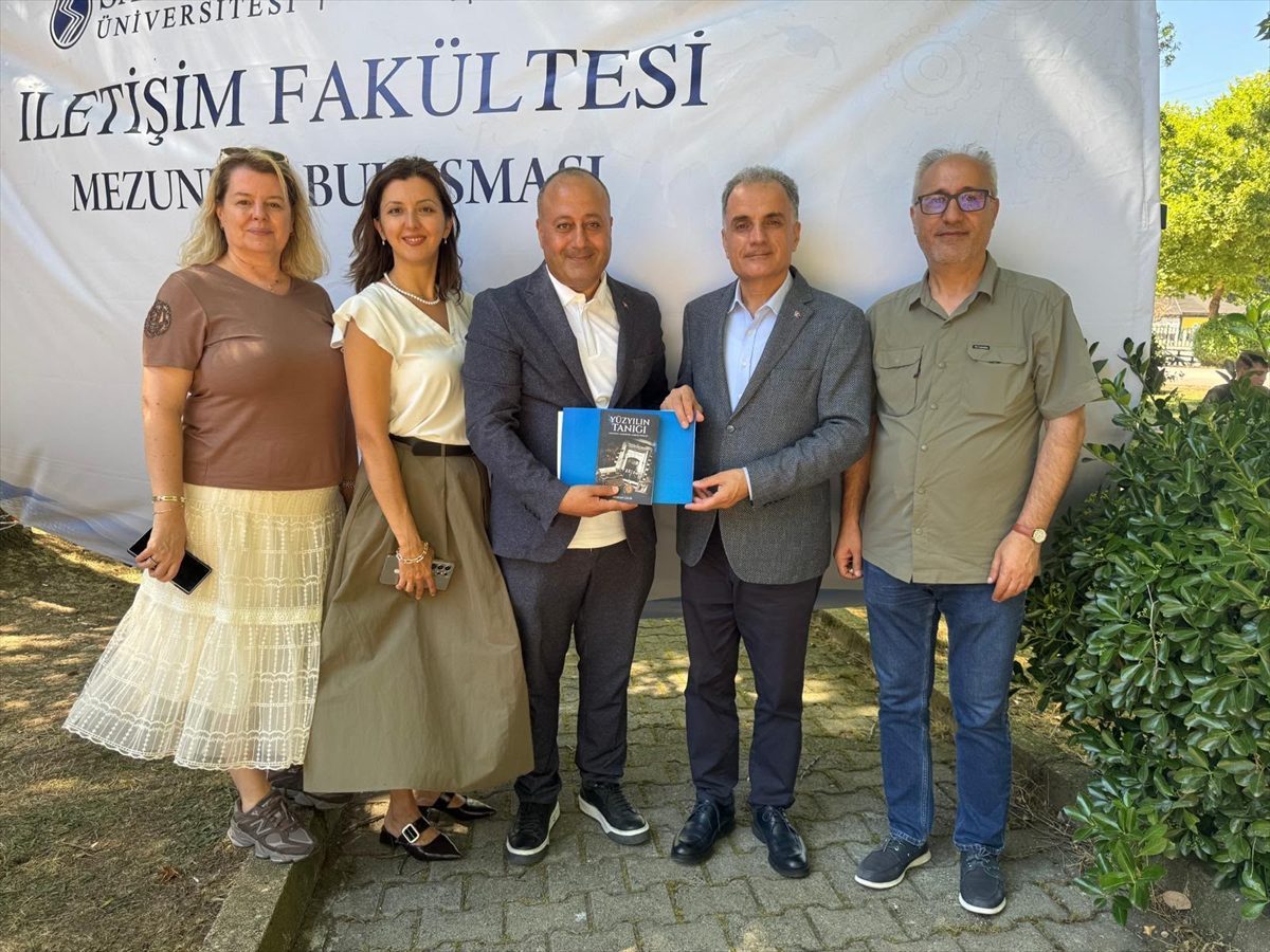 Sakarya Üniversitesinden “Yüzyılın Tanığı: Anadolu Ajansının Asırlık Öyküsü” kitabına teşekkür belgesi