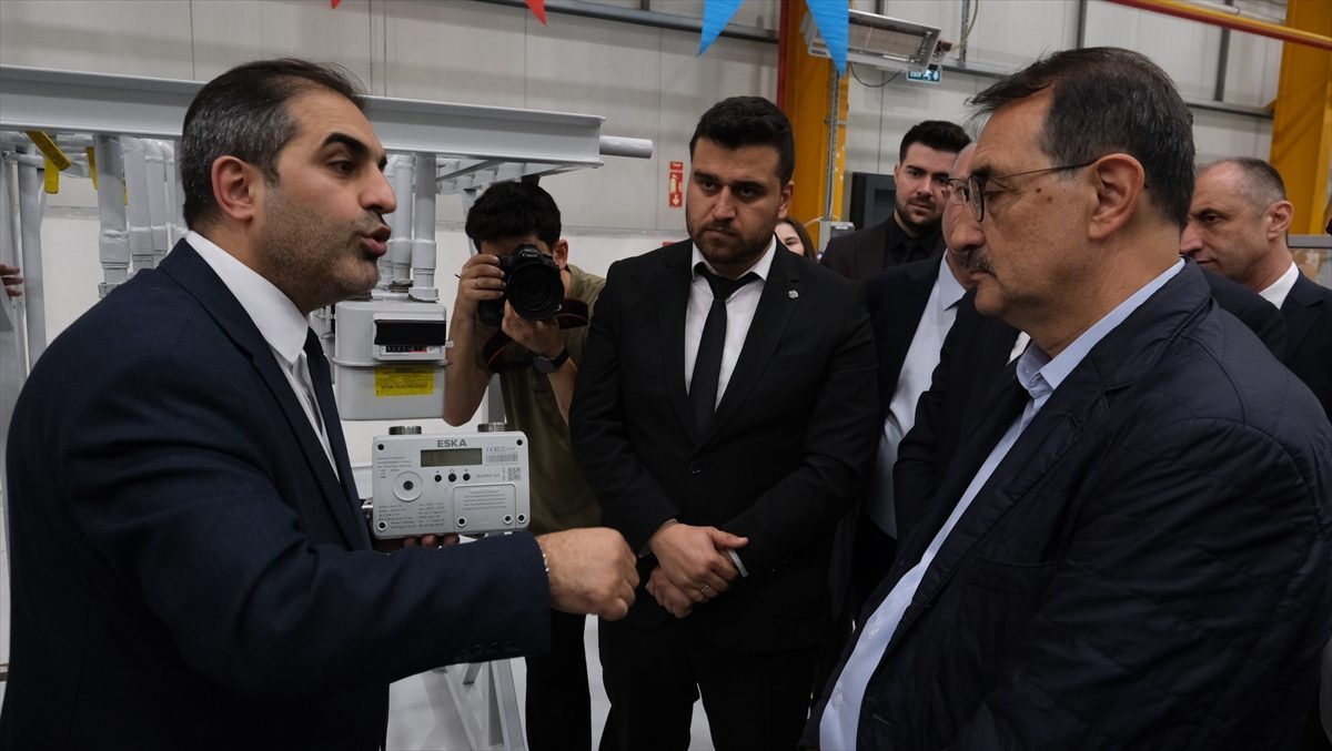 Sakarya’da “GAZBİR-GAZMER 100 bininci MYK Mesleki Yeterlilik Belgesi Takdim Töreni” düzenlendi