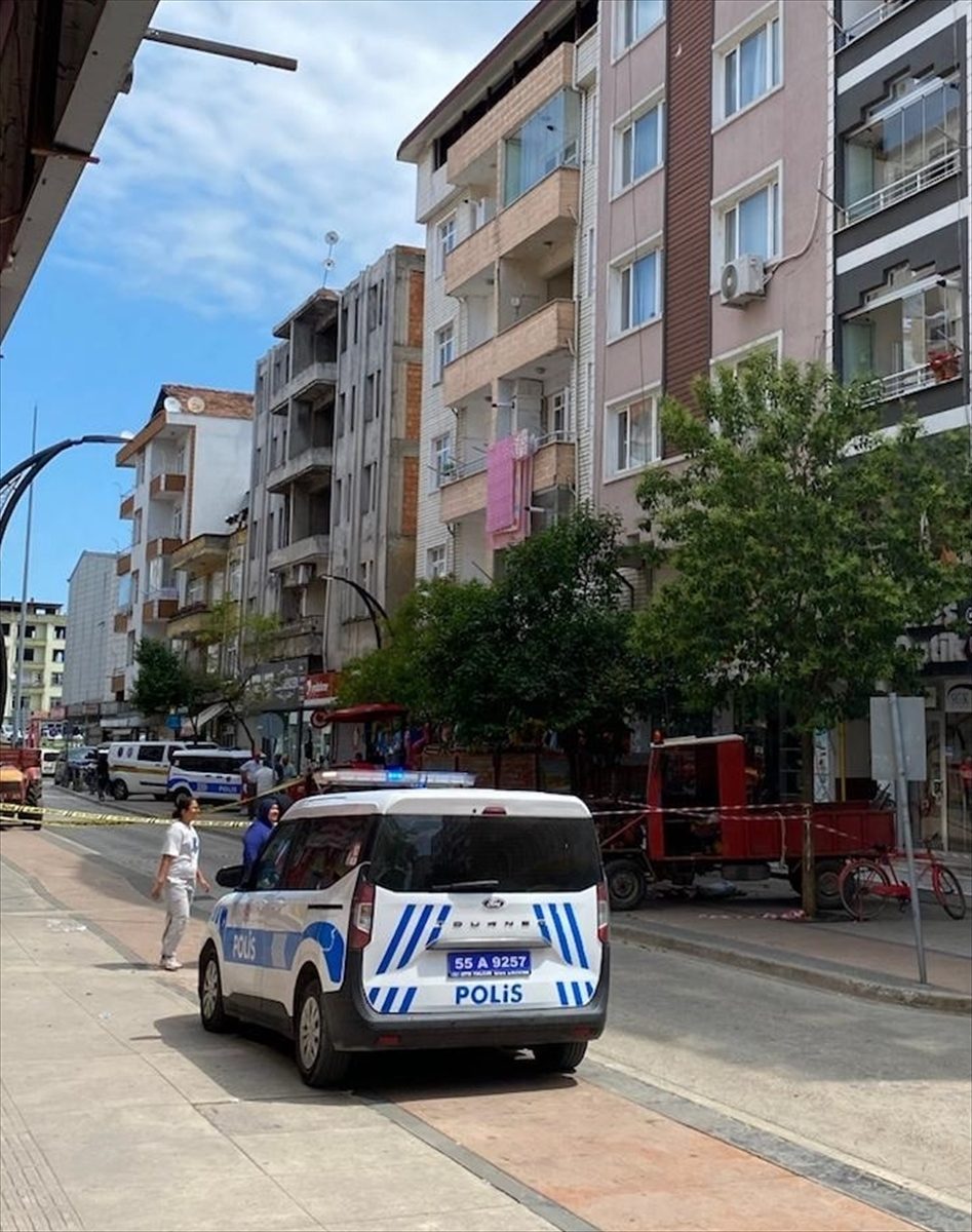 Samsun’da çatı tadilatı yaparken düşen işçi öldü