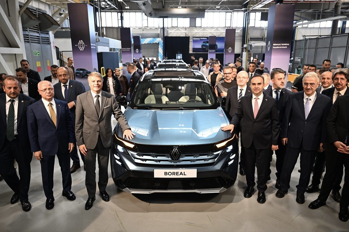 Bakan Kacır, Renault Boreal Banttan İnme Töreni’nde konuştu: