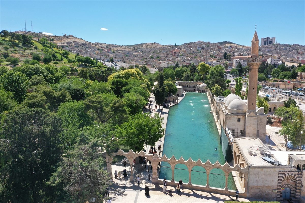 Şanlıurfa’da sıcak hava etkili oluyor