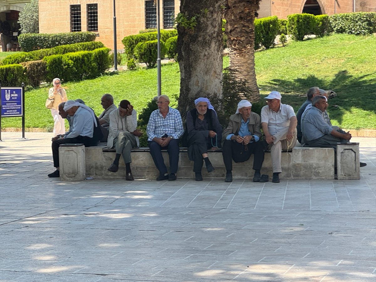 Şanlıurfa’da sıcak hava etkili oluyor
