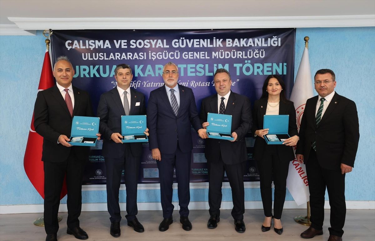 SOCAR ve Türk Traktör CEO’larına “Turkuaz Kart” verildi