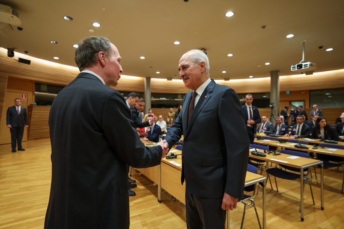 TBMM Başkanı Kurtulmuş, “Değişen Dünyada Türkiye” konferansında konuştu: