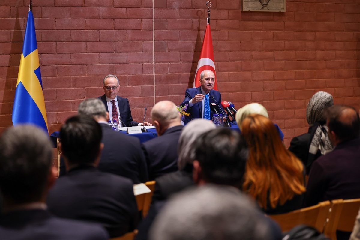 TBMM Başkanı Kurtulmuş, İsveç’te Türk toplumu temsilcileriyle buluştu: