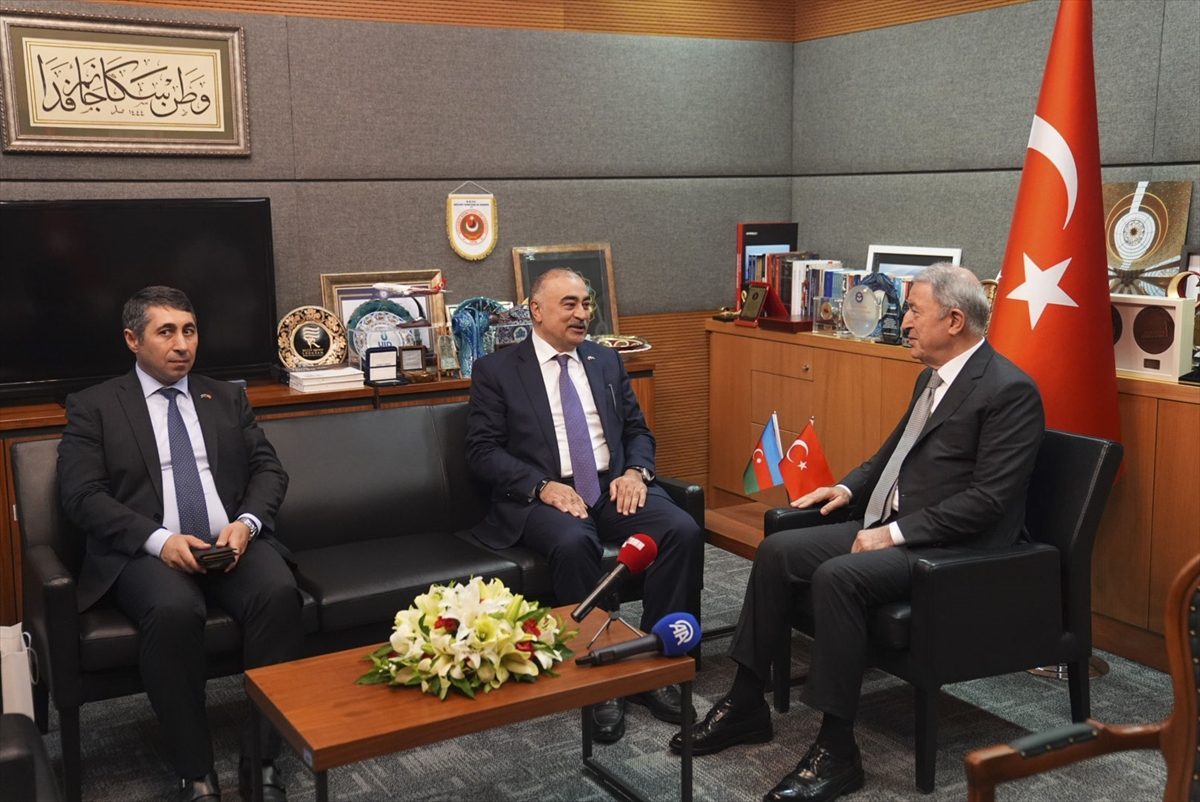 TBMM Milli Savunma Komisyonu Başkanı Akar, Azerbaycan’ın Ankara Büyükelçisi Memmedov’u kabul etti
