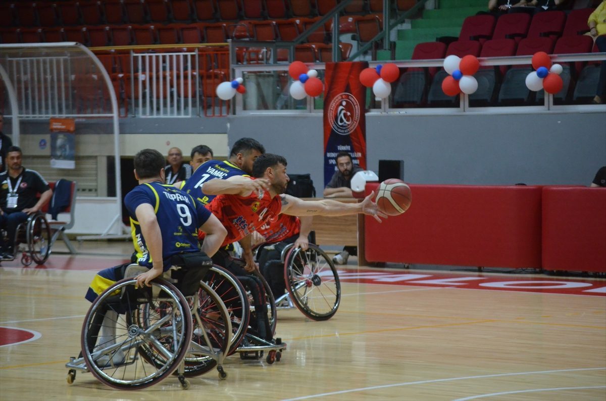 Tekerlekli Sandalye Basketbol Süper Ligi play-off yarı final