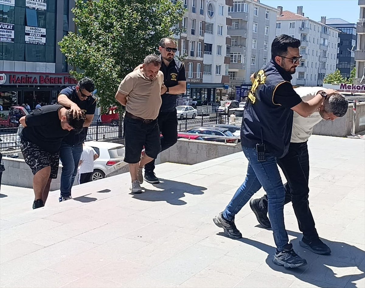 Tekirdağ’da nişanda çıkan silahlı kavgaya ilişkin 3 şüpheli tutuklandı