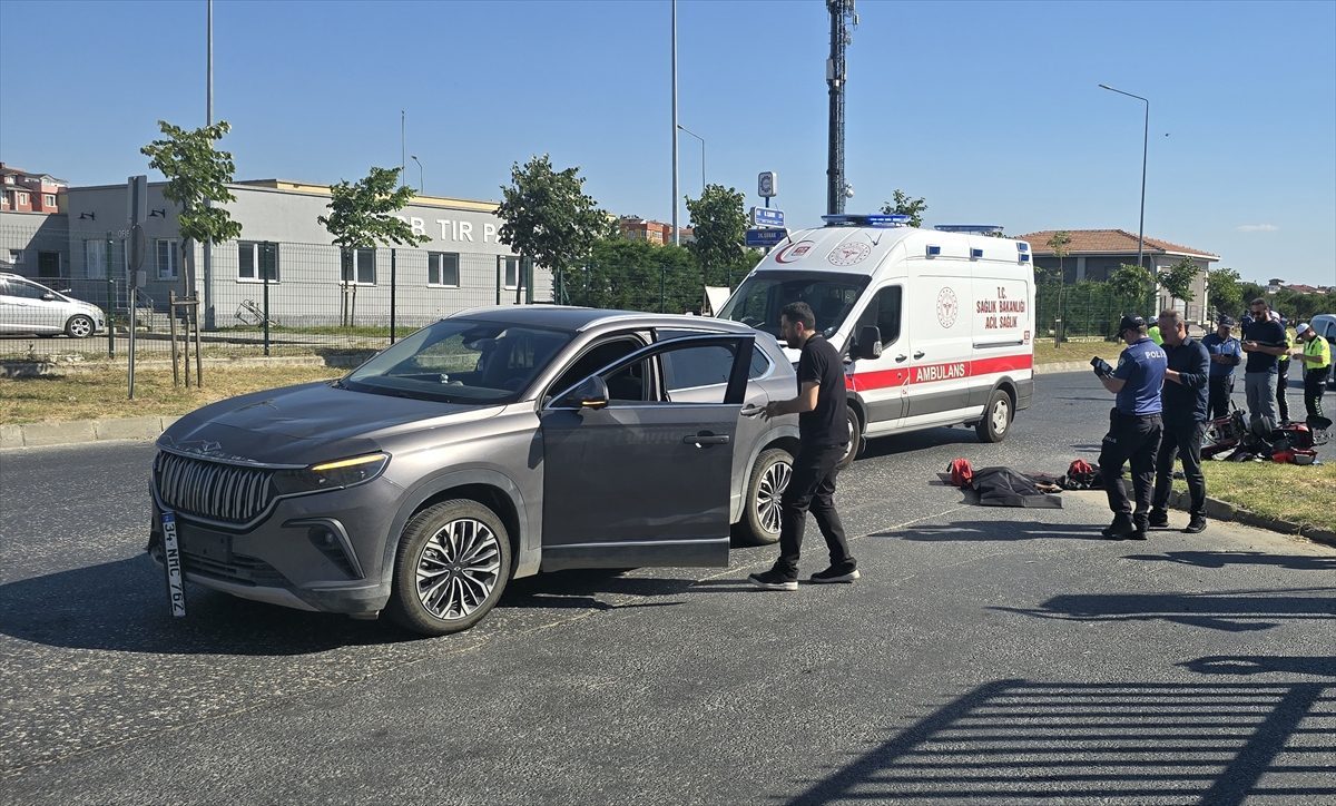 Tekirdağ’da otomobille çarpışan elektrikli motosikletin sürücüsü öldü