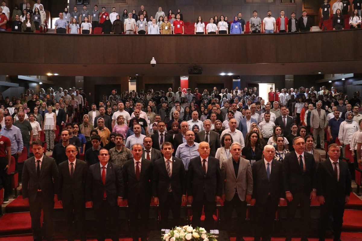 Trabzon’da “Araştırmacı Gençler Kongresi” yapıldı