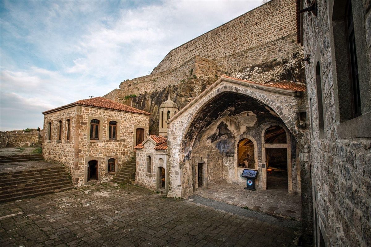 Trabzon’da Kızlar Manastırı, Atatürk Köşkü, Çal Mağarası ve Şehir Müzesi’ni 6 ayda 131 bin 650 kişi ziyaret etti