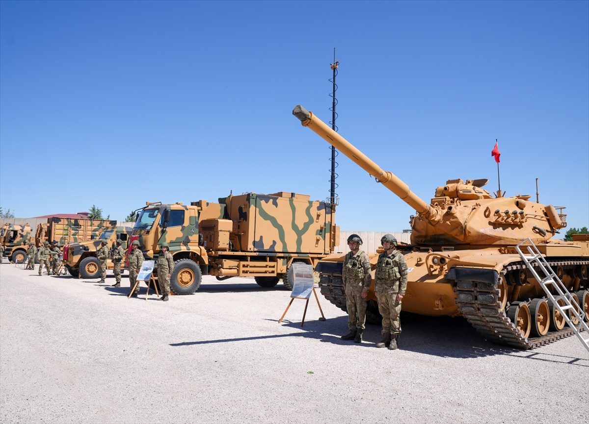 Türk Kara Kuvvetlerinin kuruluşunun 2235. yıl dönümü Diyarbakır’da kutlandı
