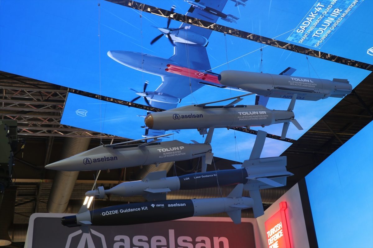 Türk savunma sanayisi Fransa’da Eurosatory Fuarı’nda boy gösteriyor