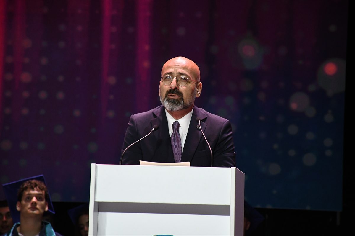 Türkiye Maarif Vakfının Arnavutluk’taki okullarında mezuniyet töreni düzenlendi