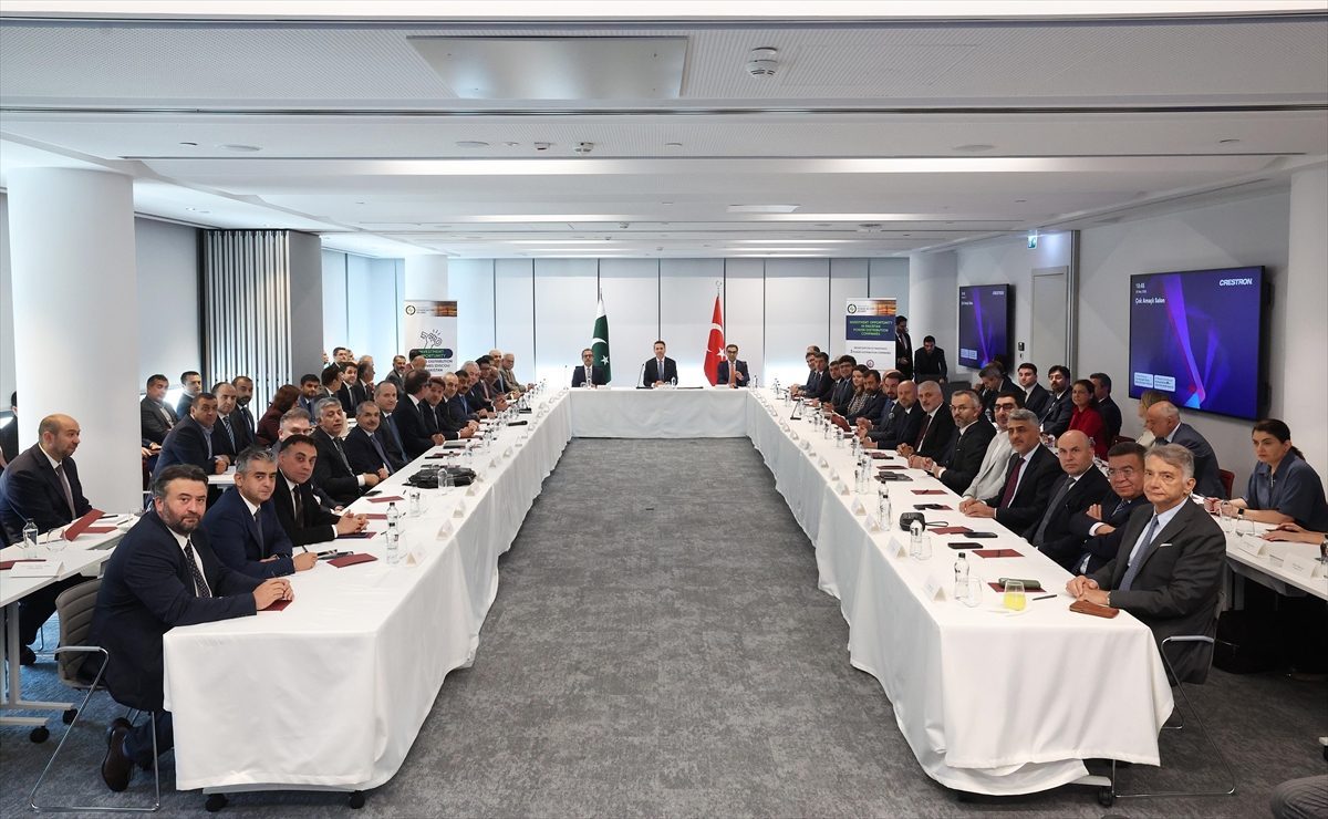 Türkiye, Pakistan’ın elektrik özelleştirmesine destek verecek