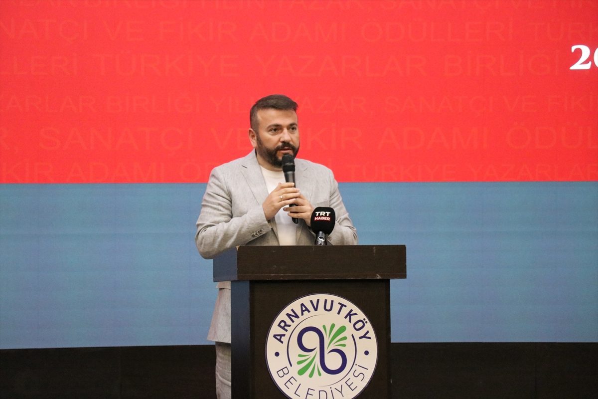 TYB’nin “Yılın Yazar, Fikir Adamı ve Sanatçıları” ödülleri sahiplerini buldu