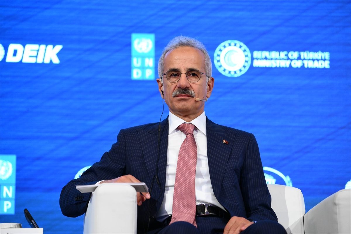 Ulaştırma ve Altyapı Bakanı Uraloğlu, “Türkiye-Kuzey Makedonya İş Forumu”nda konuştu: