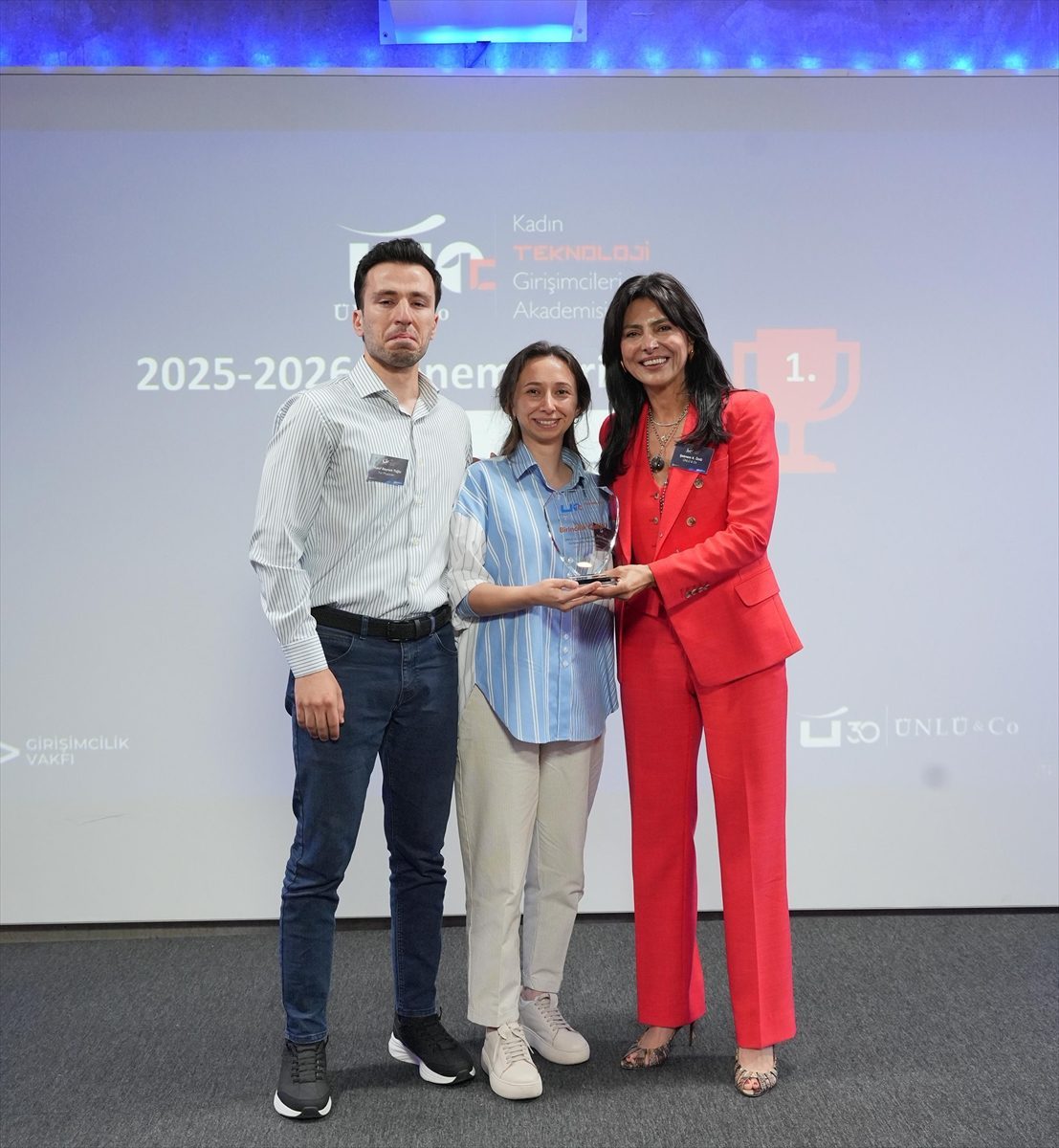 ÜNLÜ & Co Kadın Teknoloji Girişimcileri Akademisi’nin 2025-2026 dönemi tamamlandı