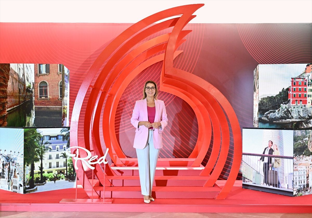Vodafone Red kullanıcıları 1 yılda 2,5 milyar lira tasarruf etti