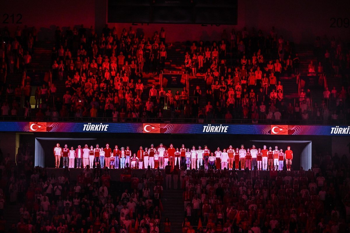 Vodafone’dan Voleybol Milletler Ligi’nde millilere hologram tribünden destek