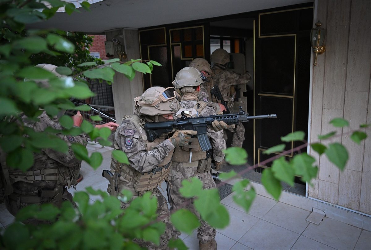 Yeni nesil suç örgütlerine yönelik operasyonda 78 gözaltı