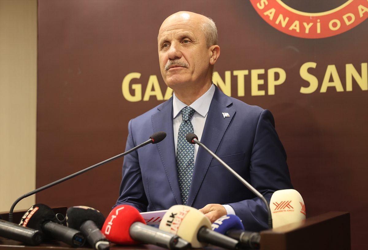 YÖK Başkanı Özvar, Yükseköğretimde Mesleki Eğitimin Yaygınlaştırılması Toplantısı’nda konuştu: