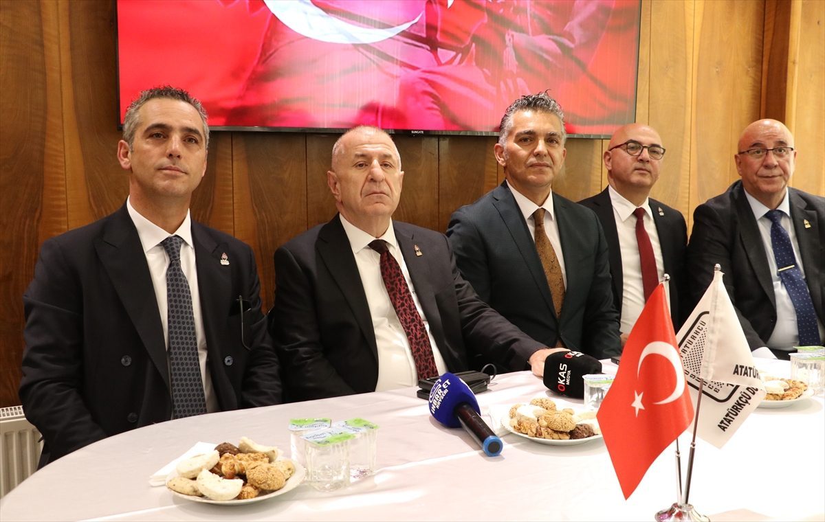 Zafer Partisi Genel Başkanı Özdağ, Kayseri’de ziyaretlerde bulundu