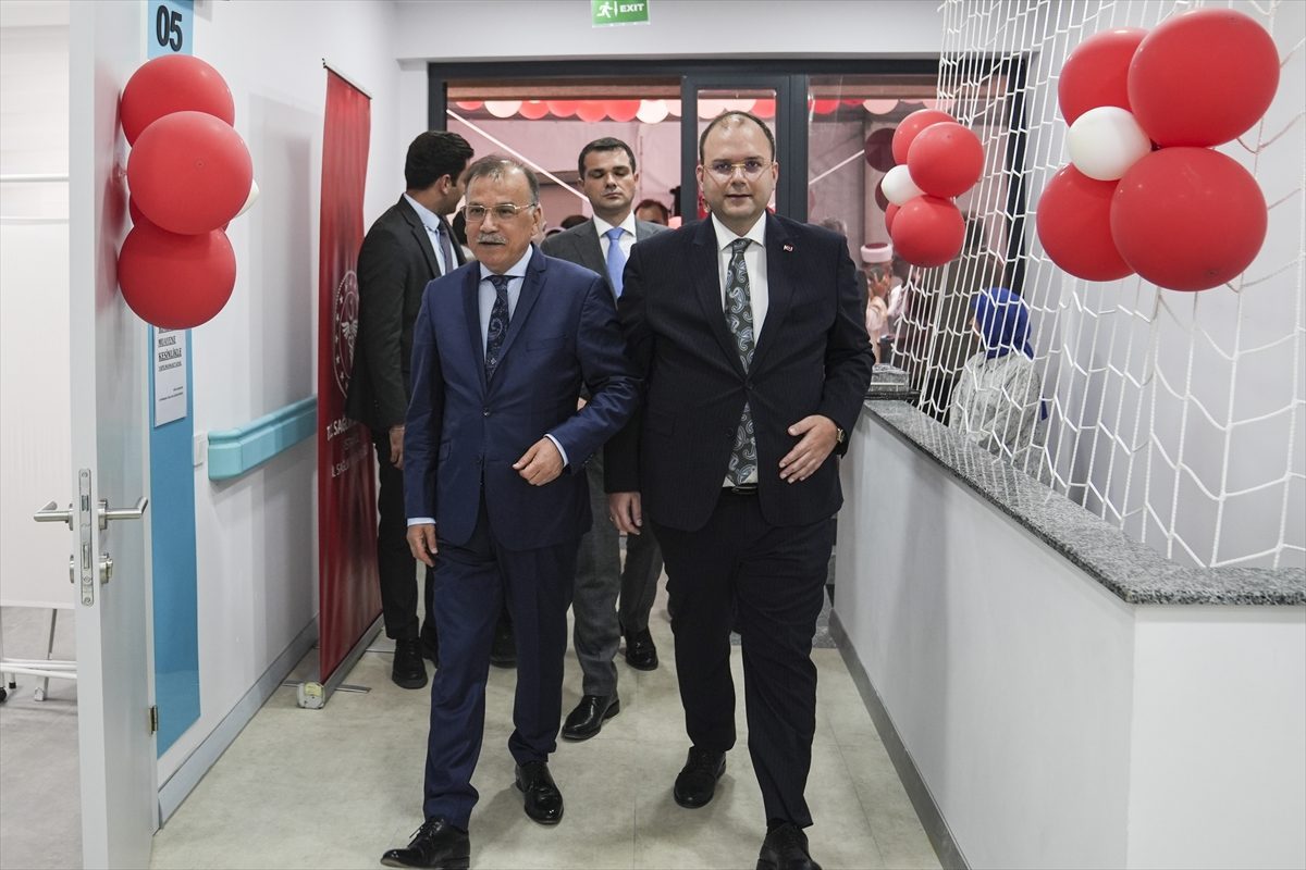 Zeytinburnu’nda Aile Sağlığı Merkezi törenle hizmete açıldı