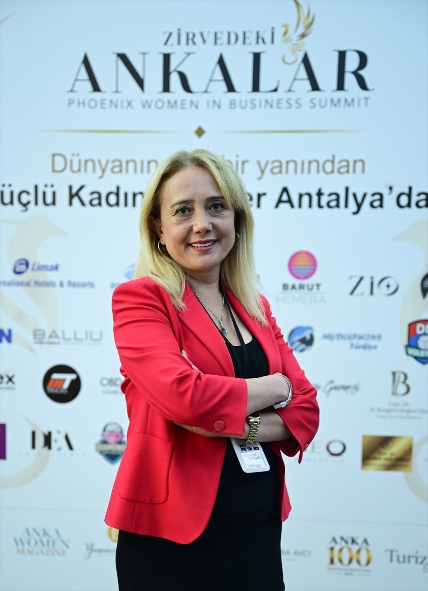 “Zirvenin Ankaları Uluslararası Küresel İş Kadınları Zirvesi” Antalya’da başladı