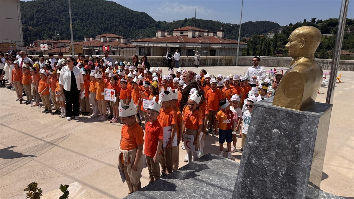 Zonguldak’ta eğitim camiasından bağışlanan her ünite kan 3 fidana dönüştü