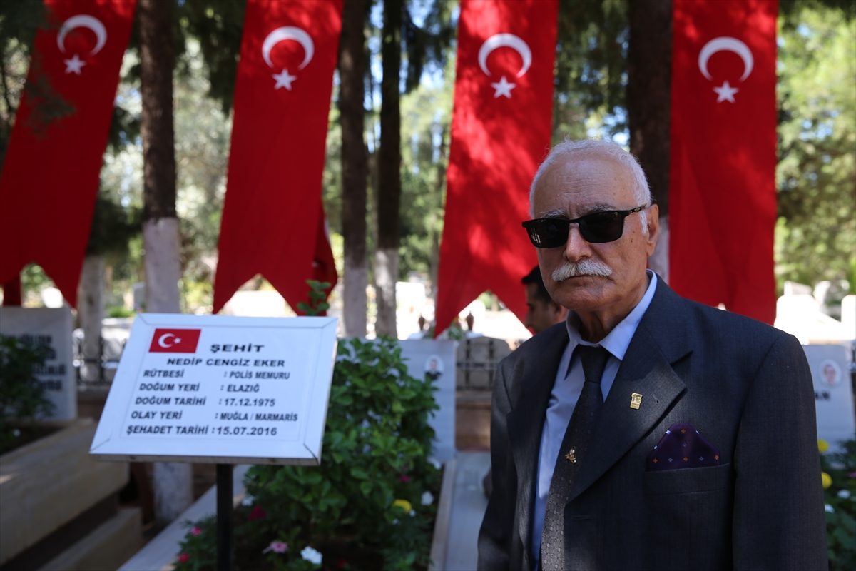 15 Temmuz şehidi Eker’in anne babası gururu ve acıyı bir arada yaşıyor