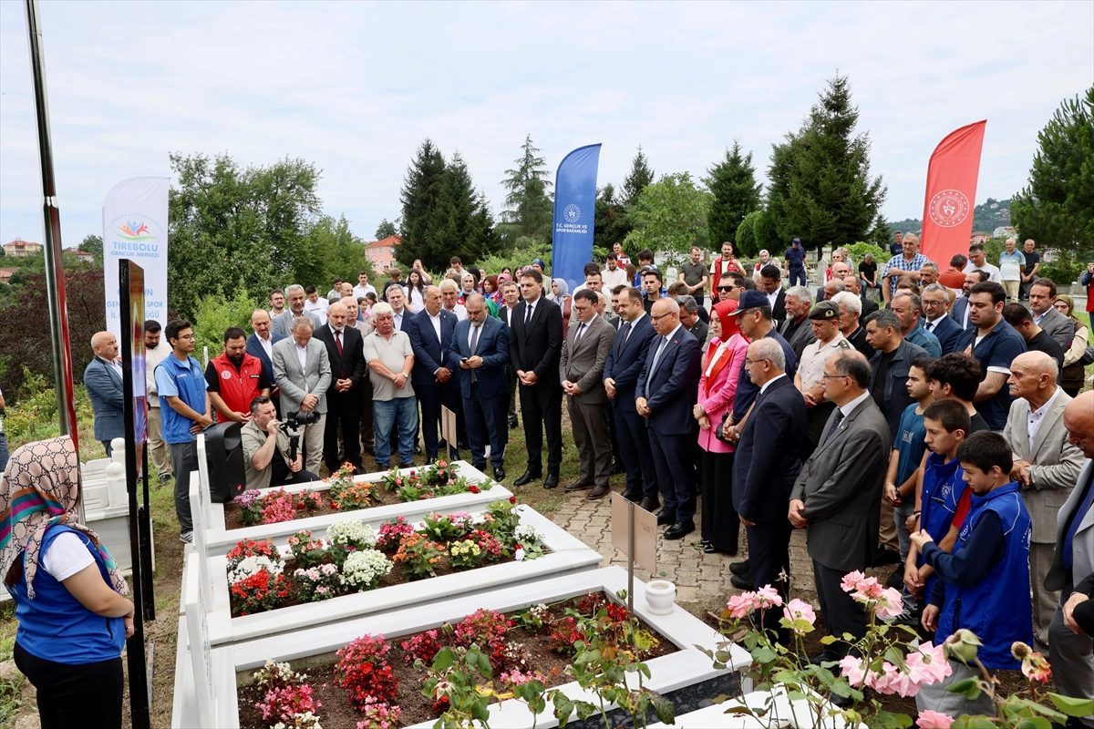 15 Temmuz şehidi İsmail Kefal, Giresun’da mezarı başında anıldı