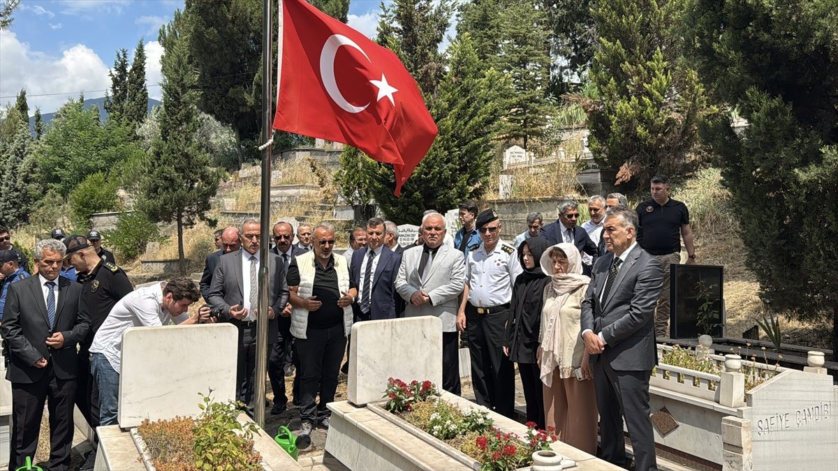 15 Temmuz şehidi Metin Arslan, Karabük’te mezarı başında anıldı