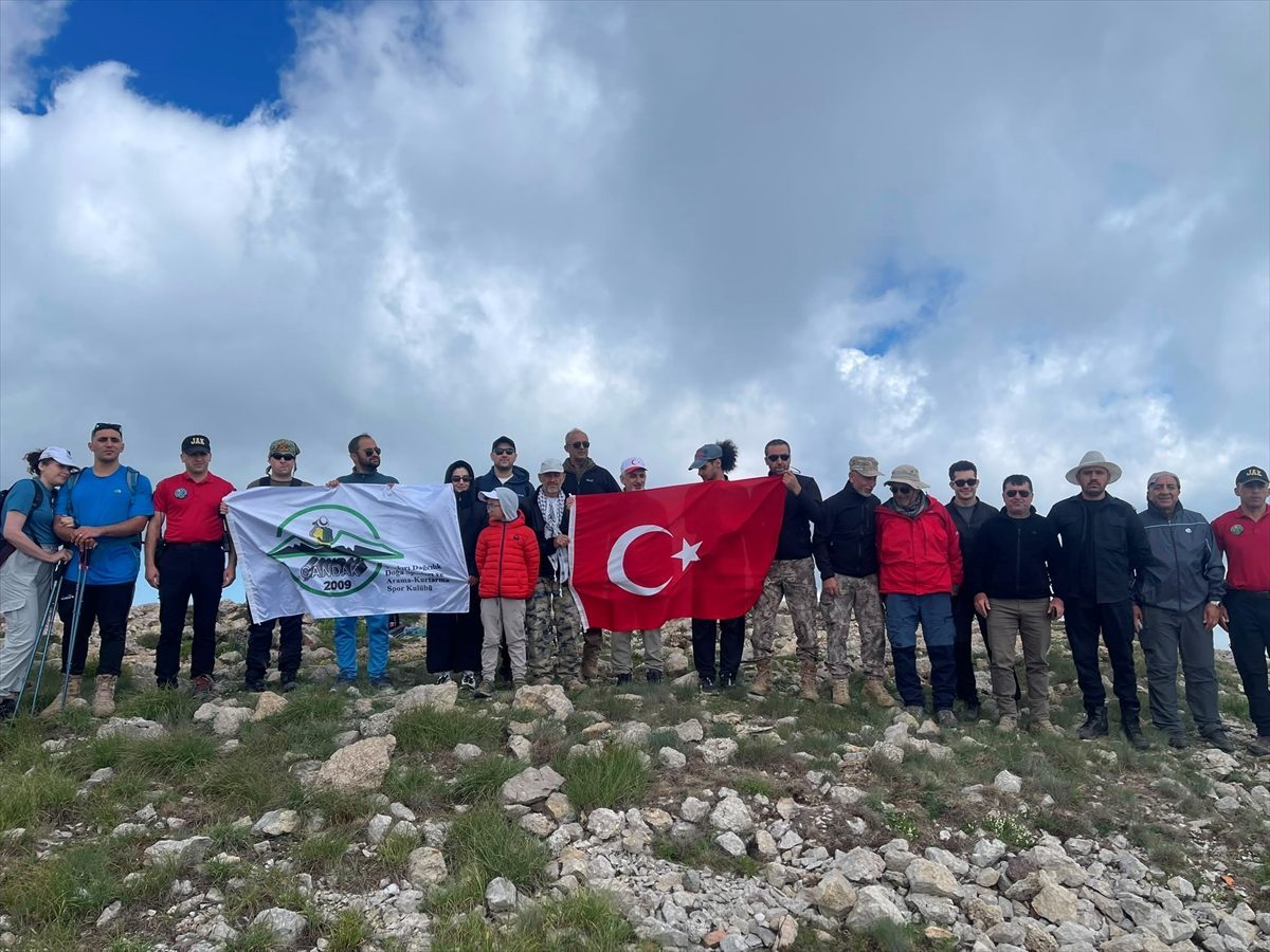 15 Temmuz şehitleri Ilgaz Dağı zirvesinde anıldı