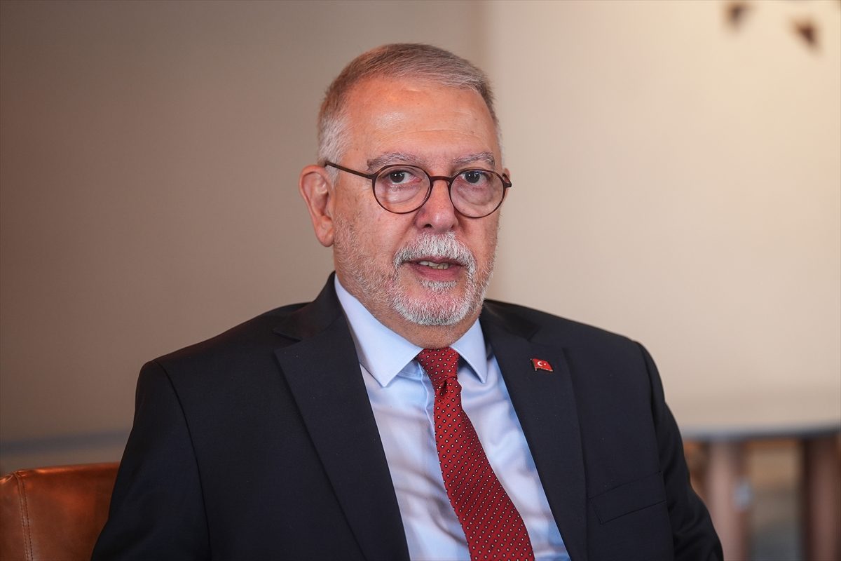 15 Temmuz’da ABD Büyükelçisi olan Kılıç, Obama yönetiminin ilk açıklamalarının talihsiz olduğunu söyledi: (1)