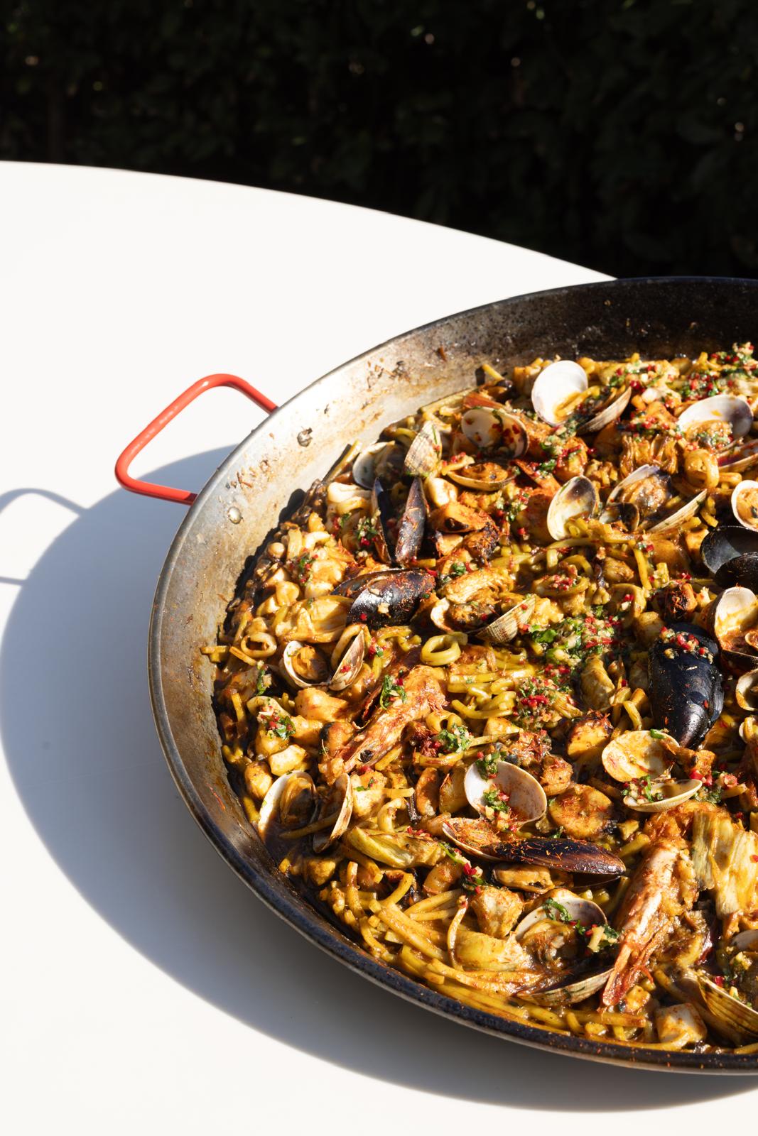 İstanbul’da İspanyol rüzgarı esmeye devam ediyor: Ceres’te “Tapas & Paella” akşamları başlıyor