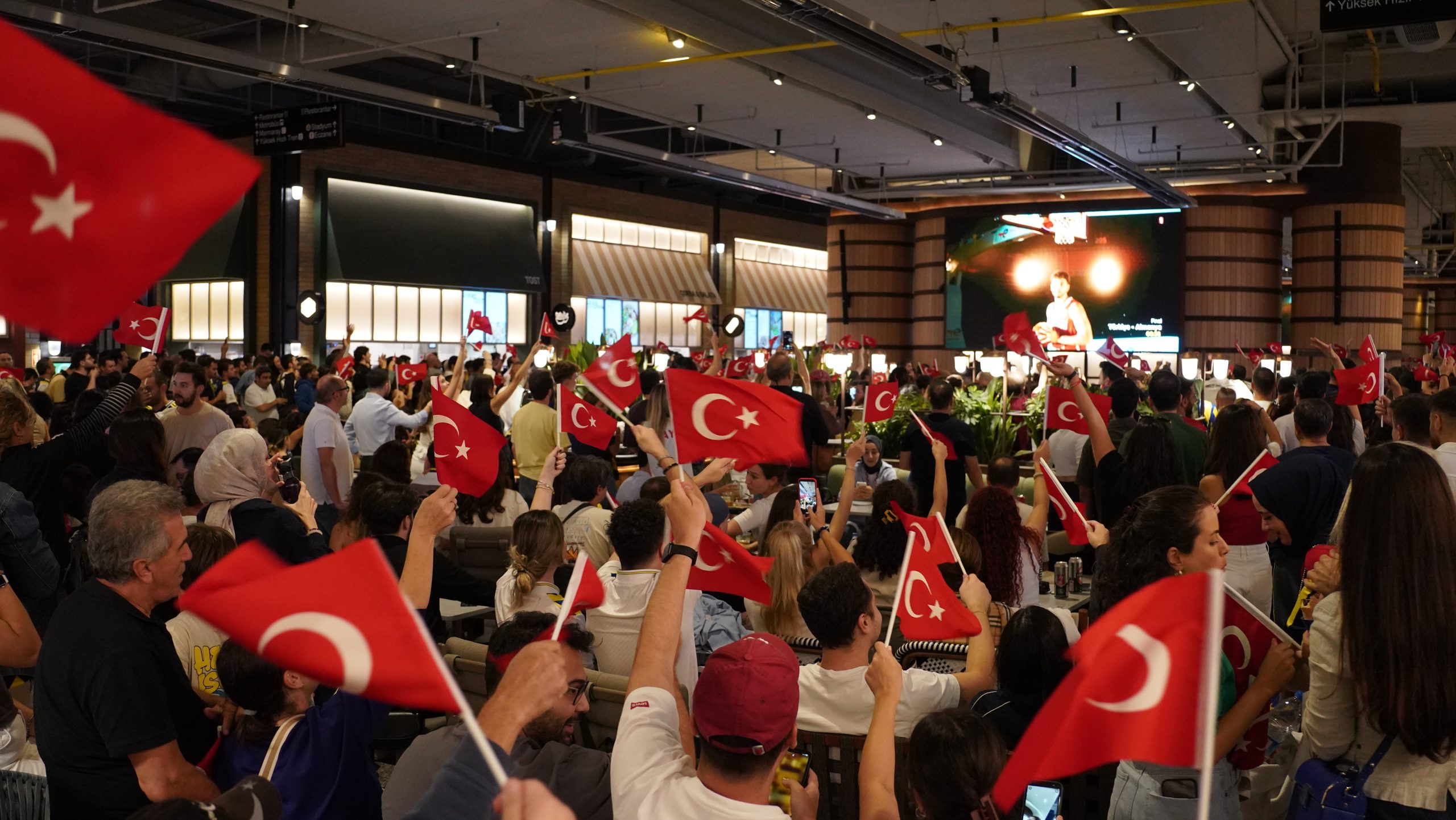 Filenin Sultanları’nın Çin ile yarı final mücadelesi QNB Terminal Kadıköy’de İzlenecek