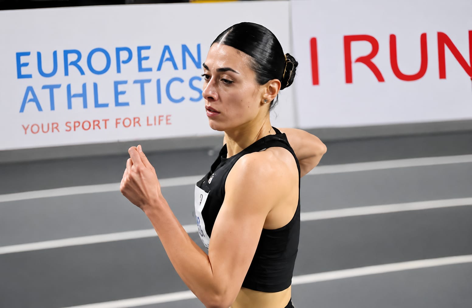 Milli sporcu Aysel Önder’den 400 metrede Türkiye şampiyonluğu