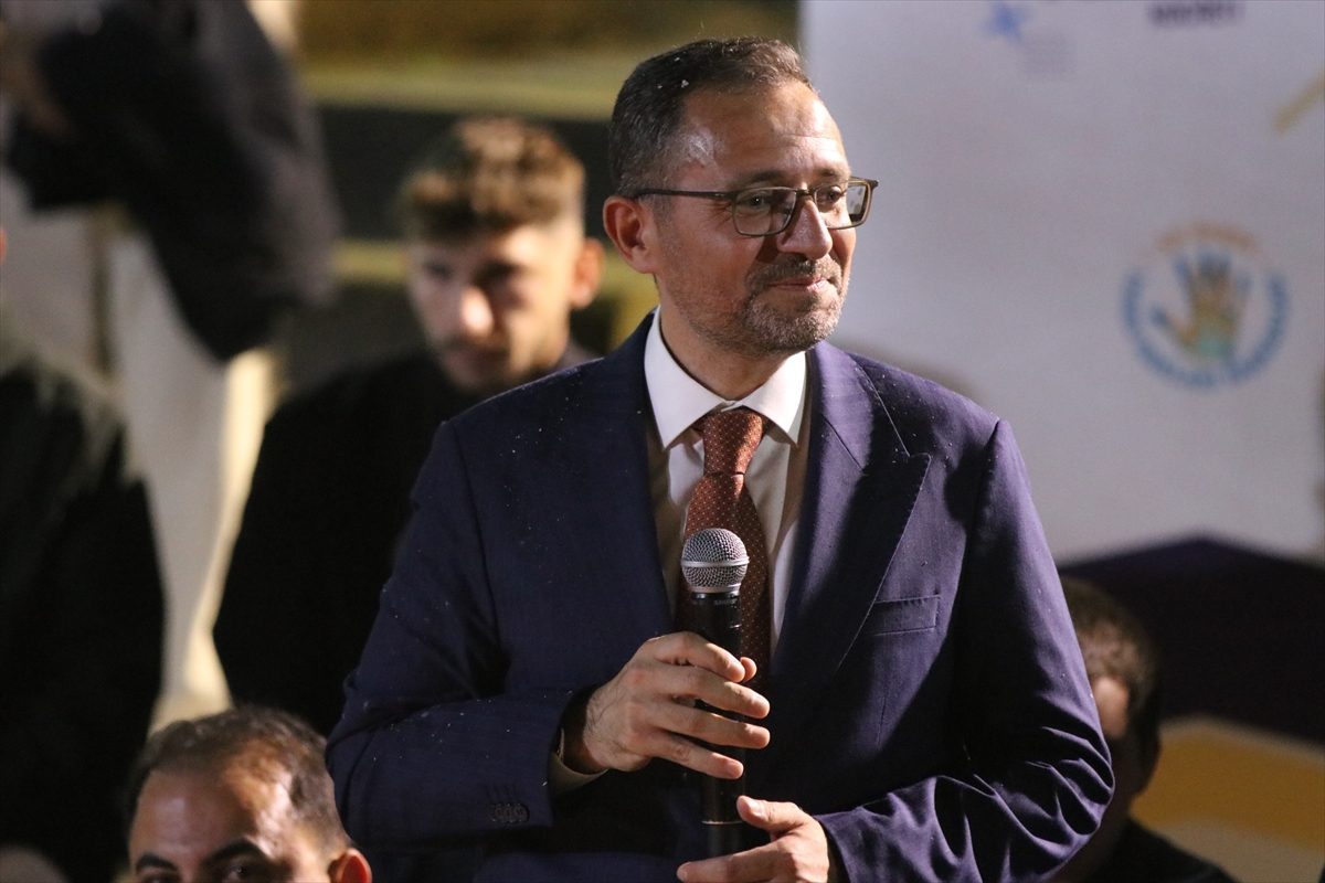 Adalet Bakan Yardımcısı Ayyıldız, Kocaeli’de İnsan Hakları Eğitim Kampı’nda gençlerle buluştu: